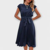 Ana | Vestido corto de manga corta plisado y casual