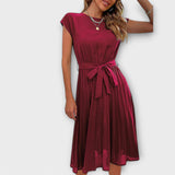Ana | Vestido corto de manga corta plisado y casual