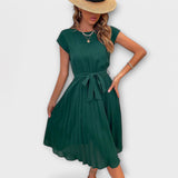 Ana | Vestido corto de manga corta plisado y casual