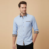 La Camisa de Hombre Gorizia con Botones y Detalles en Contraste